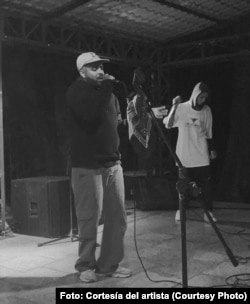 Raperchang en un concierto.