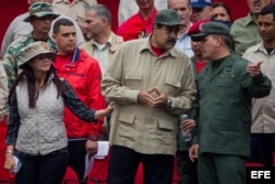 Cilia Flores, Nicolás Maduro y el general Vladimir Padrino (Archivo).