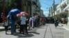 Una fila interminable en una TRD en Camagüey para adquirir productos de primera necesidad. 