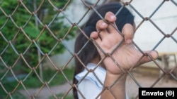 En medio de la crisis económica, muchos menores se ven obligados a trabajar en Cuba para ayudar a sus familias. (Foto: Envato)